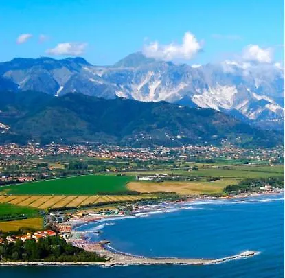 Marinella Al Mare Apartamento *